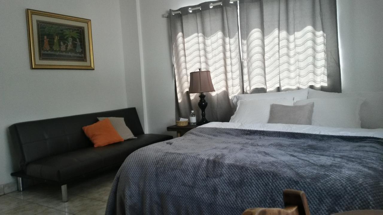 Cinco Hotel B&B Сан-Сальвадор Екстер'єр фото